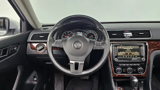 Volkswagen 파사트 2.5 2013 12