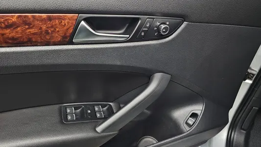 Volkswagen 파사트 2.5 2013 15