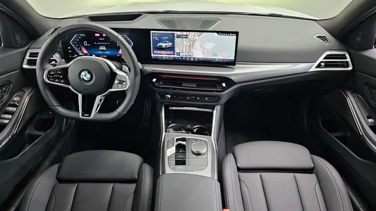 BMW 3 Series (G20) 320i M 2026 7