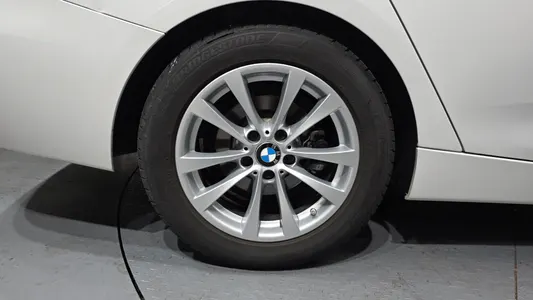 BMW 3 Series GT (F34) GT 320d xDrive 2019 5