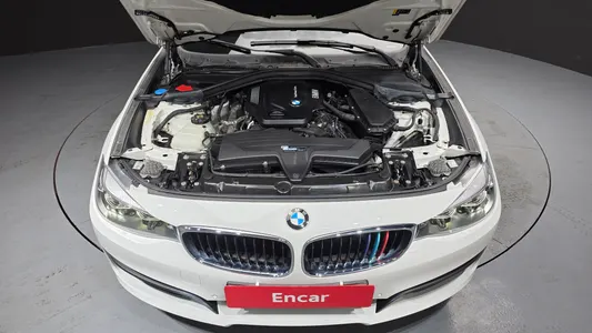 BMW 3 Series GT (F34) GT 320d xDrive 2019 6