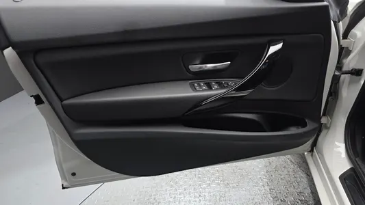 BMW 3 Series GT (F34) GT 320d xDrive 2019 24