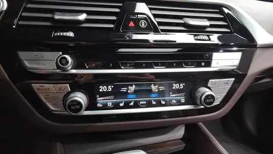 BMW 5 Series (G30) 530i M 2021 33