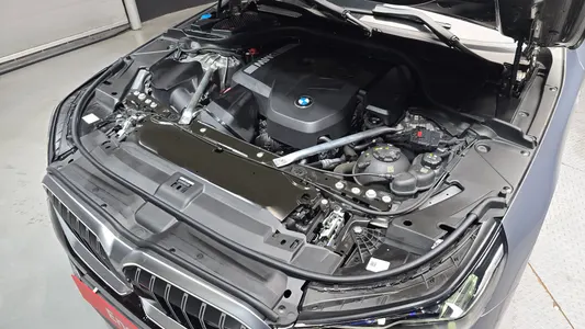 BMW 5 Series (G60) 530i xDrive M 2025 6