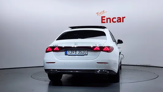 Mercedes-Benz E-Class W214 E300 4MATIC 2024 4