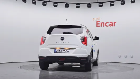 KG Mobility 베리 티볼리 1.5 2WD 2022 4