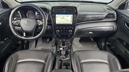 KG Mobility 베리 티볼리 1.5 2WD 2022 7