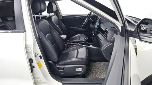 KG Mobility 베리 티볼리 1.5 2WD 2022 26