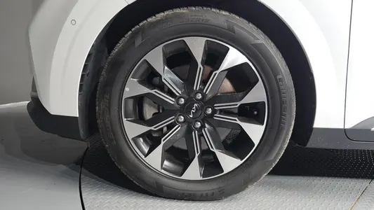 Kia Carnival 9 2022 5