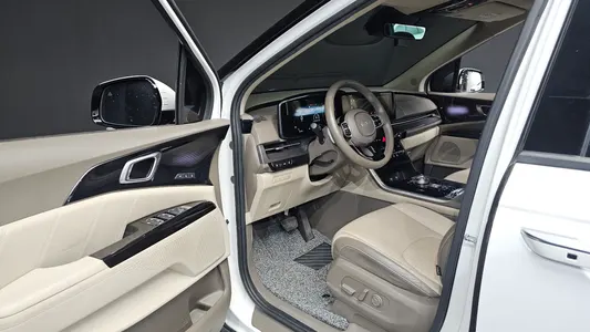 Kia Carnival 9 2022 10