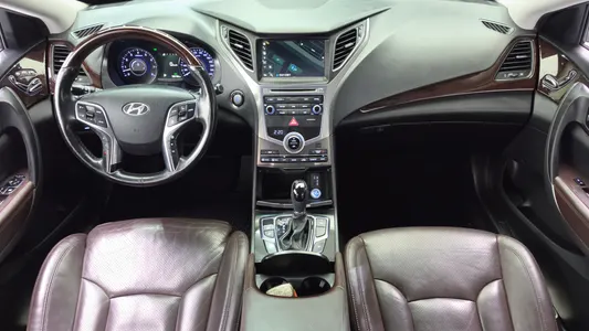 Hyundai Grandeur HG HG300 2015 7