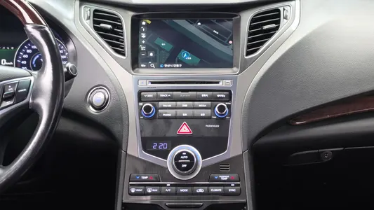 Hyundai Grandeur HG HG300 2015 14