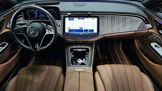 Mercedes-Benz E-Class W214 E450 4MATIC 2024 7