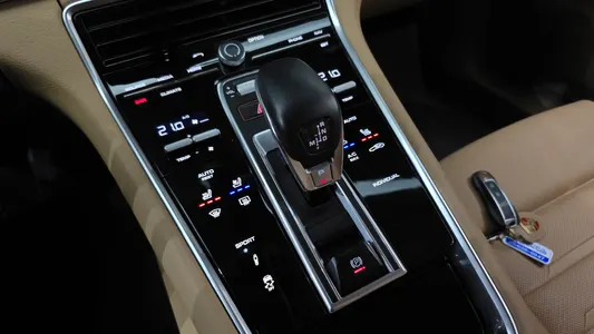 Porsche (971) 3.0 AWD 2020 9
