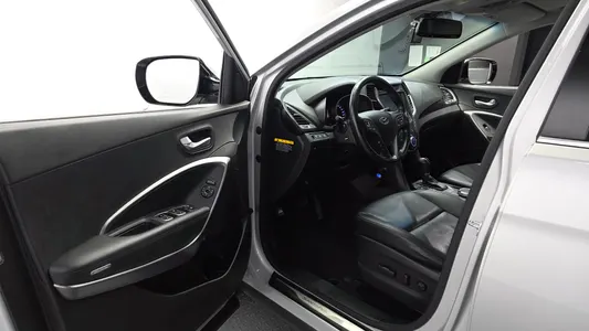 Hyundai DM (e-VGT) 2.0 2WD 2013 10