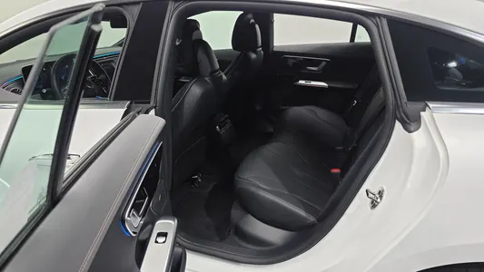 Mercedes-Benz EQE V295 EQE350+ 2024 26