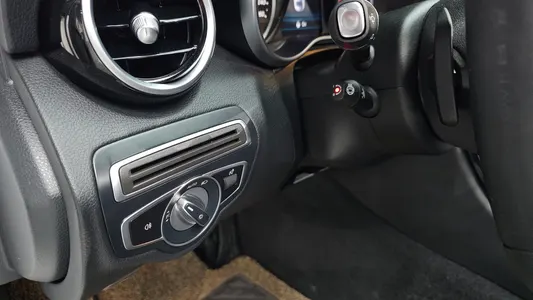 Mercedes-Benz C-Class W205 C200 2020 30