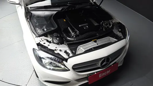 Mercedes-Benz C-Class W205 C200 2017 5