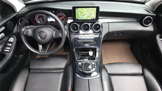 Mercedes-Benz C-Class W205 C200 2017 6