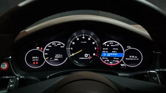 Porsche (971) 2.9 AWD E- 2023 8