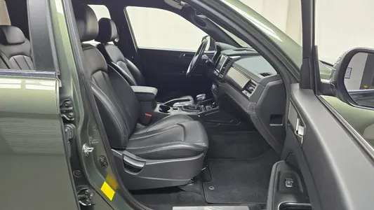 KG Mobility 렉스턴 스포츠 칸 2.2 4WD 2023 26
