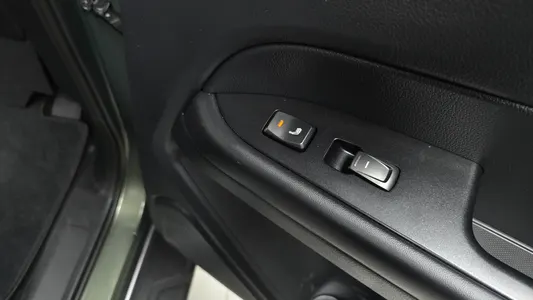KG Mobility 렉스턴 스포츠 칸 2.2 4WD 2023 27
