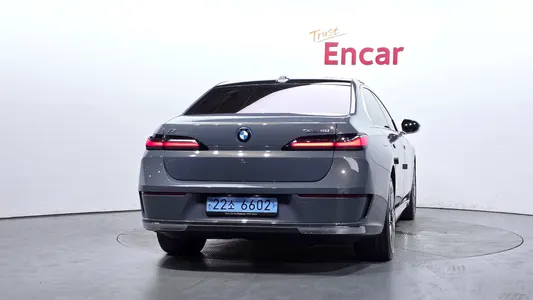BMW i7 (G70) xDrive 60 2023 4