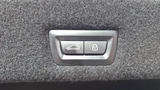 BMW i7 (G70) xDrive 60 2023 18