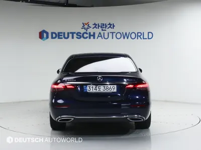 Mercedes-Benz E-Class W213 E300e 4MATIC 2022 4