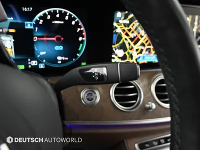 Mercedes-Benz E-Class W213 E300e 4MATIC 2022 9