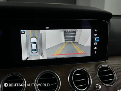 Mercedes-Benz E-Class W213 E300e 4MATIC 2022 15