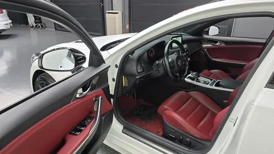 Kia Stinger 3.3 AWD 2019 10
