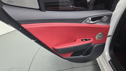 Kia Stinger 3.3 AWD 2019 25