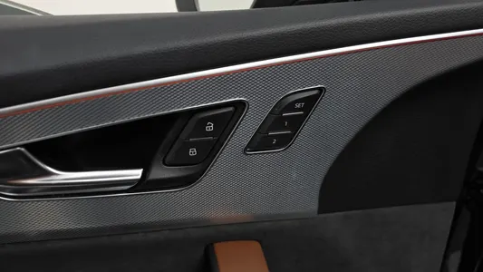 Audi Q8 (4M) 45 TDI 2021 30