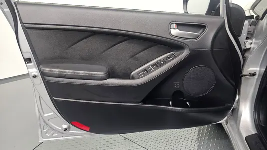 Kia K3 2013 25