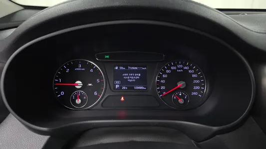 Kia 쏘렌토 2.0 2WD 2018 8