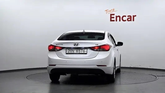 Hyundai 아반떼 1.6 GDi 2013 4