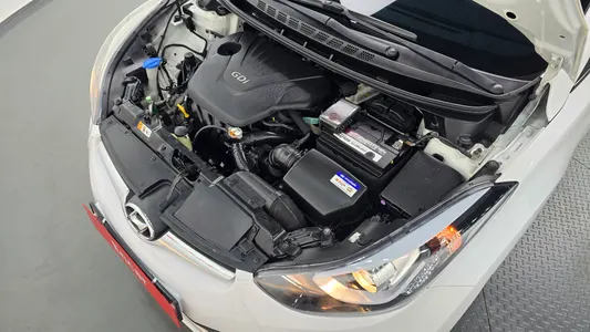 Hyundai 아반떼 1.6 GDi 2013 6