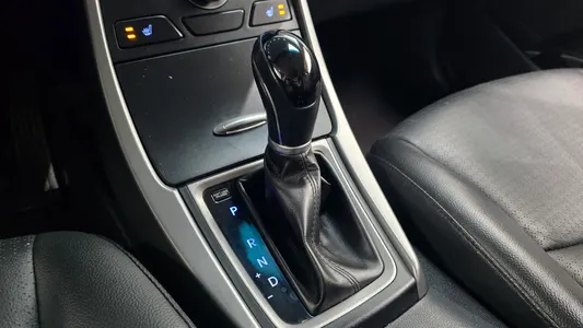 Hyundai 아반떼 1.6 GDi 2013 9