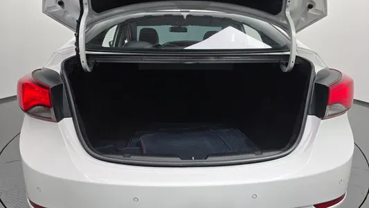 Hyundai 아반떼 1.6 GDi 2013 18