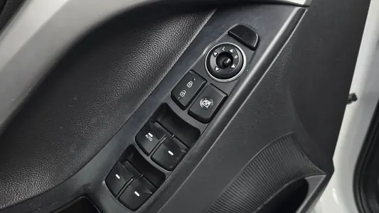 Hyundai 아반떼 1.6 GDi 2013 28