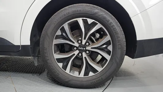 Kia Carnival 9 2023 21