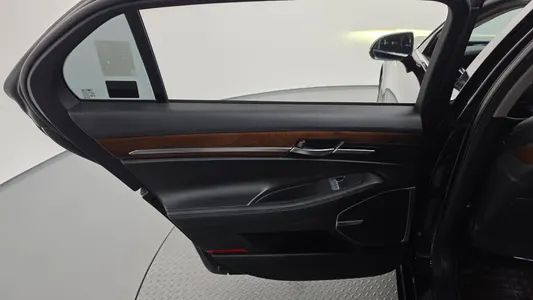 Genesis EQ900 3.8 GDI AWD 2017 25