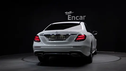 Mercedes-Benz E-Class W213 E300 AMG Line 2018 4