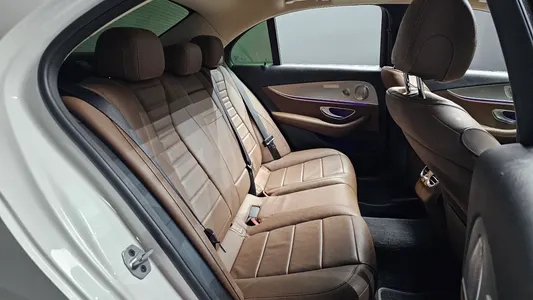 Mercedes-Benz E-Class W213 E300 AMG Line 2018 11