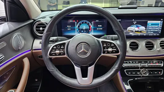 Mercedes-Benz E-Class W213 E300 AMG Line 2018 13