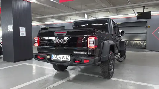Jeep (JT) 3.6 2023 4