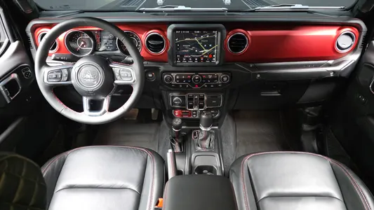 Jeep (JT) 3.6 2023 7