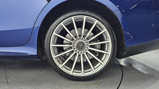 Mercedes-Benz AMG GT 4 43 4MATIC+ 2021 21