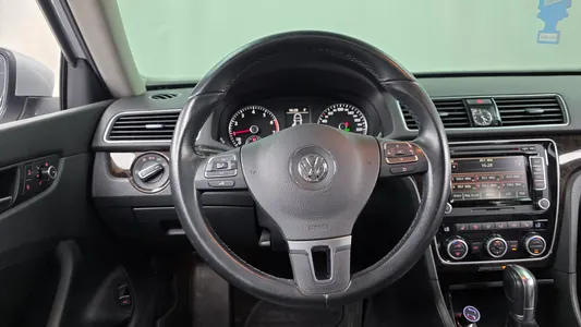 Volkswagen 파사트 1.8 TSI 2015 13